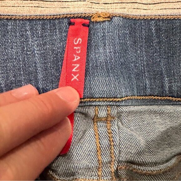 Spanx High Rise Shapewear Flare Jeans; Pull On Style; Dark Wash Size Small - Picture 6 of 9